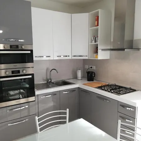 Appartement Nuovissimo Con Terrazza