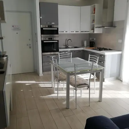 Appartement Nuovissimo Con Terrazza *